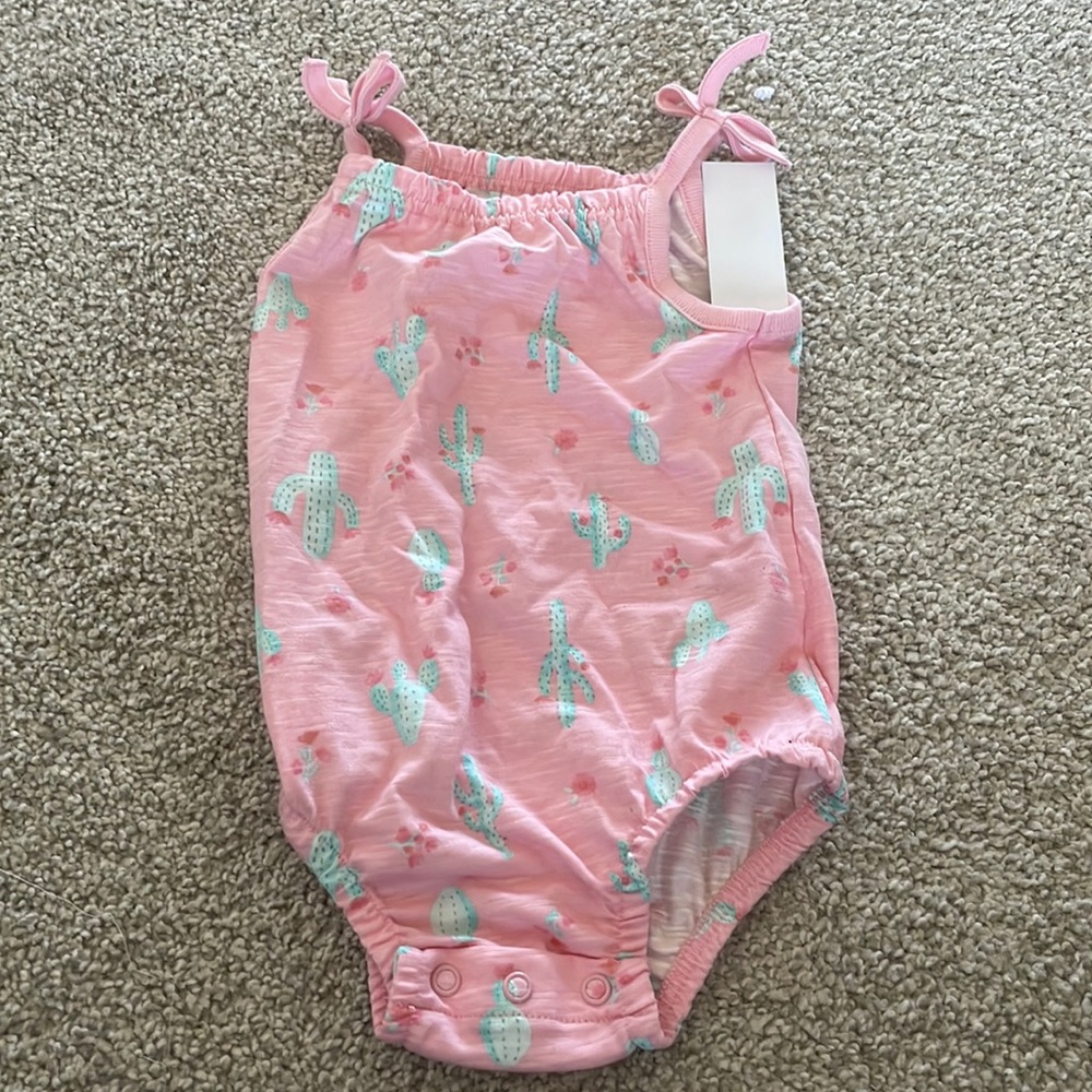 Adorable onsie NWT